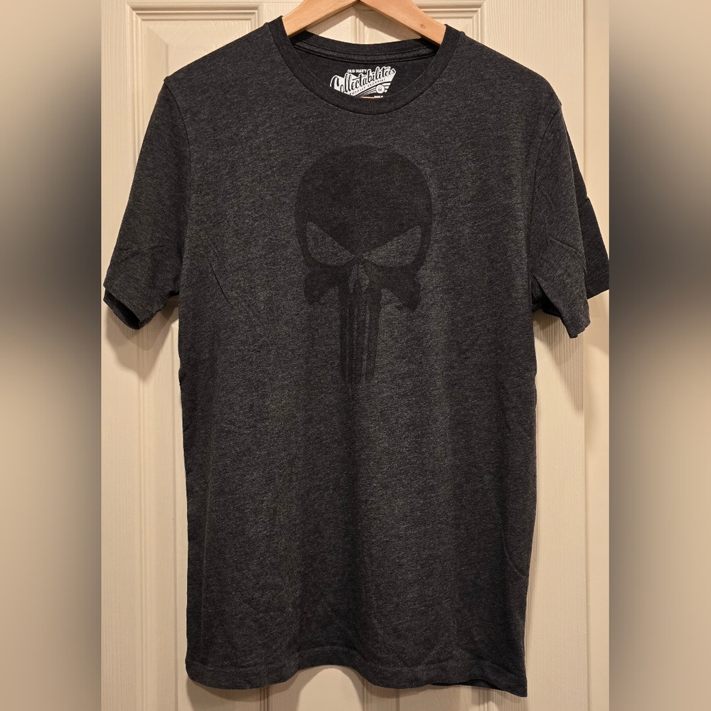 Old Navy Men's Charcoal Graphic Tee Punisher